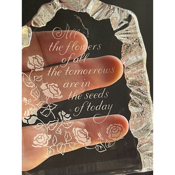 Inspiration Quote Paperweight Crystal Glass Etched Roses Flowers Gift Mother Day - Picture 2 of 6
